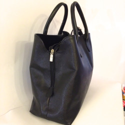 Leather Handbag "Prato" Black