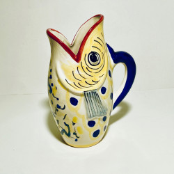 Fish pitcher